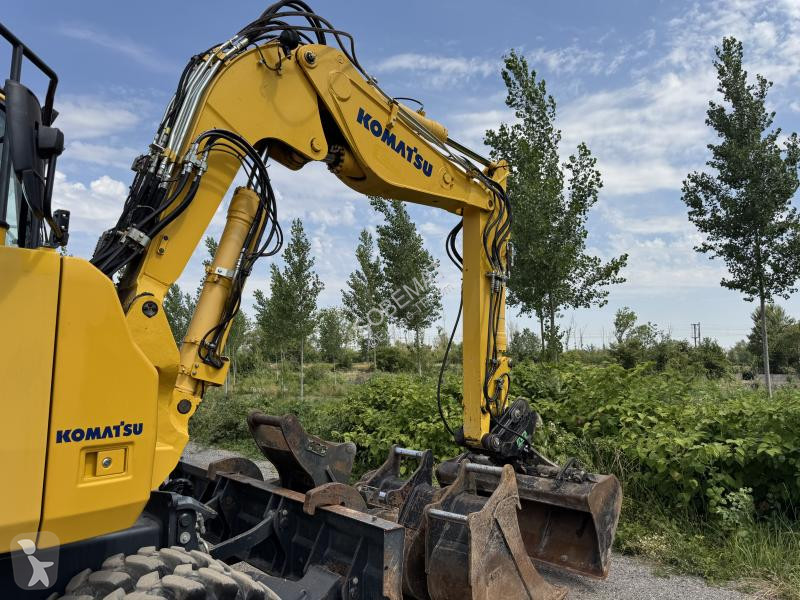 Escavadora Komatsu  PW118MR-11