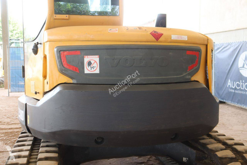جرافة Volvo