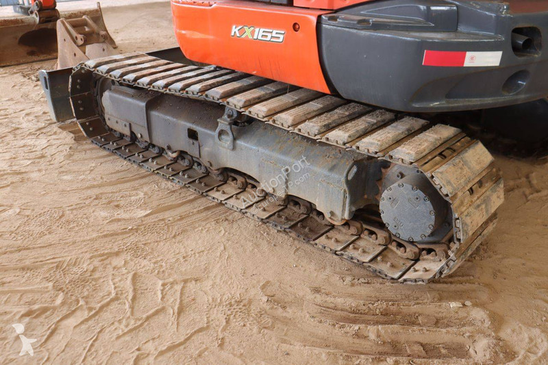 Excavadora Kubota KX165-5