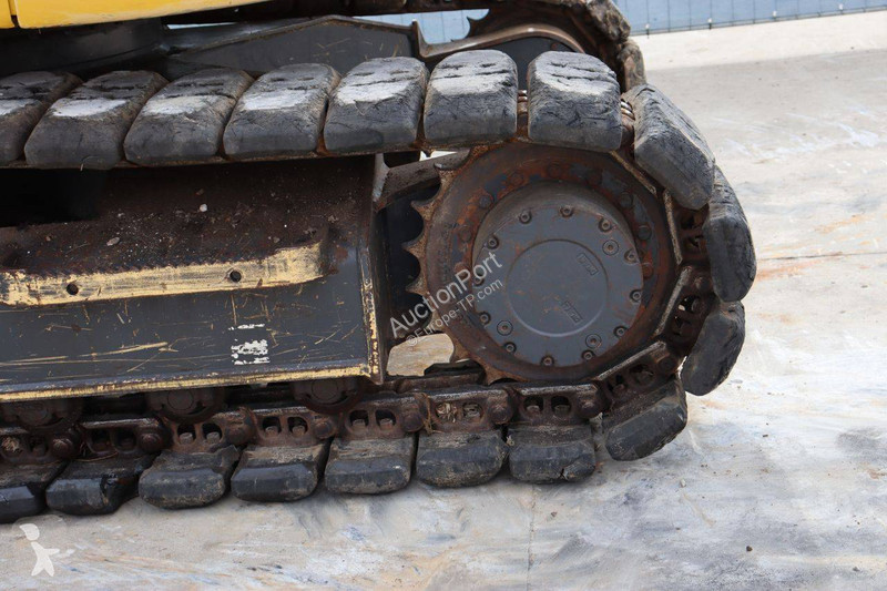 Excavadora Komatsu PC138US-11