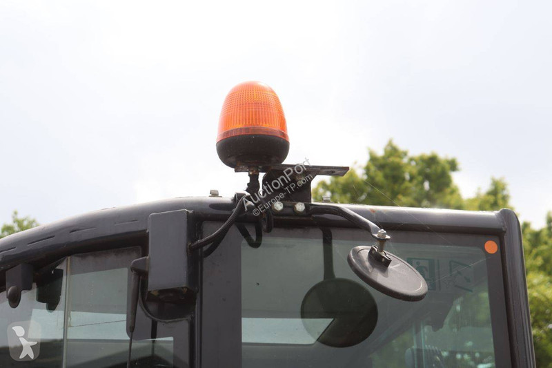 جرافة Hitachi ZX55U6