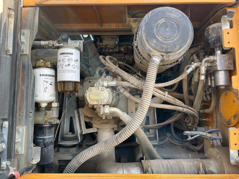 جرافة Liebherr A920