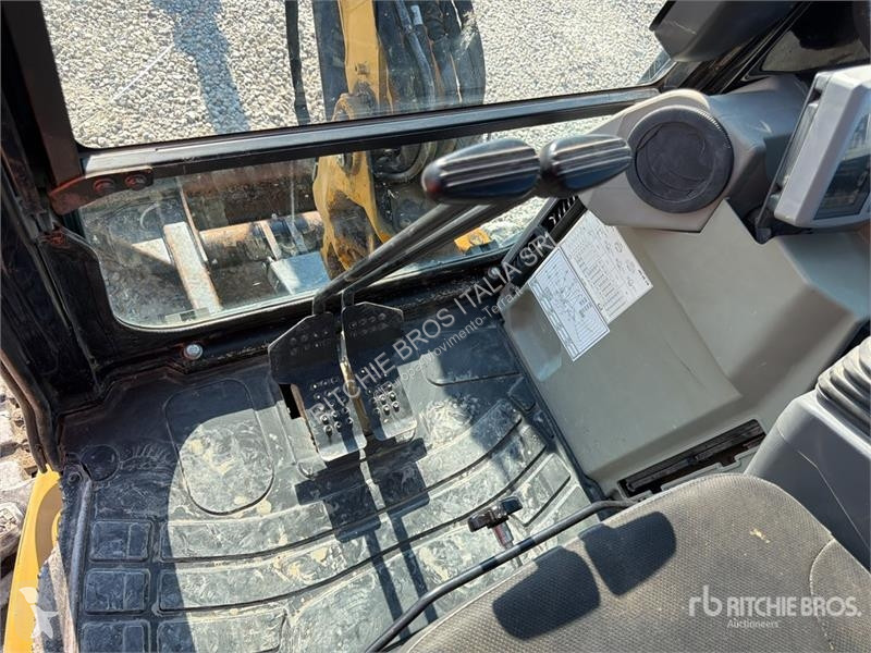 جرافة Caterpillar E Mini Excavator
