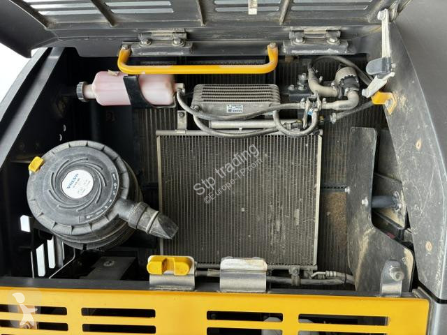 Pelle Volvo 235EL