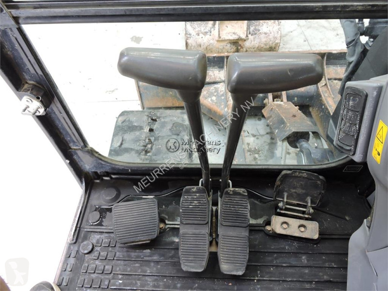 جرافة Kubota KX080-4