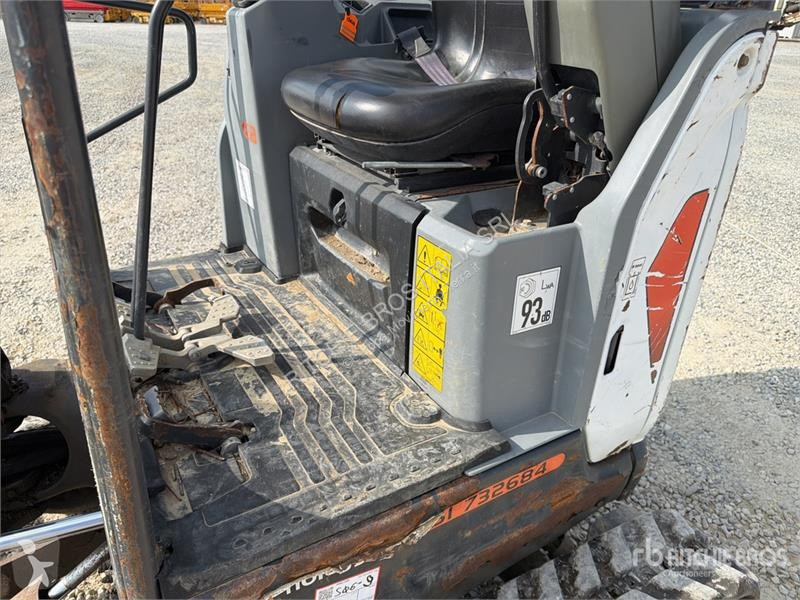 Skovel Bobcat E17 Mini Excavator