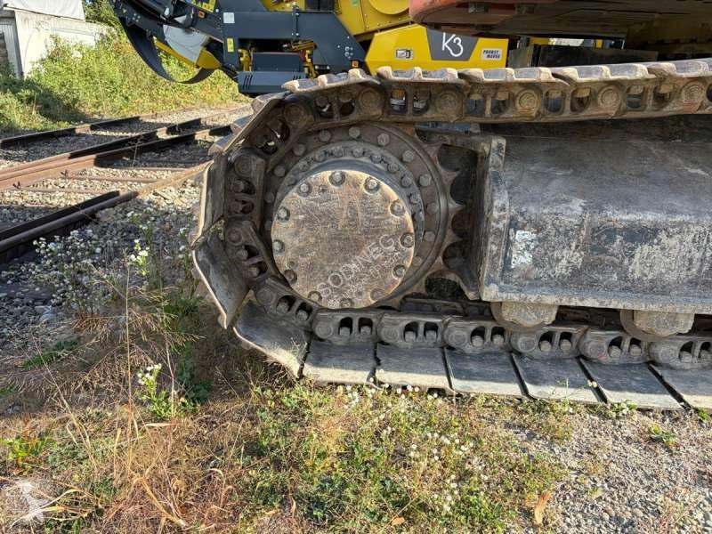 Excavadora Hitachi ZX225USLC-53