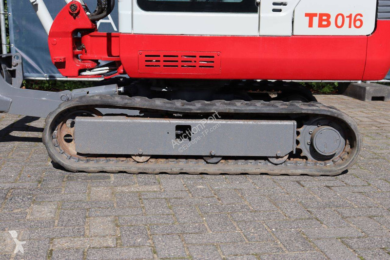 Skovel Takeuchi