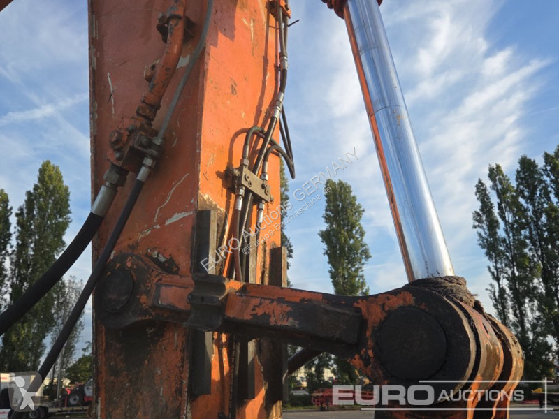 Skovel Hitachi 3