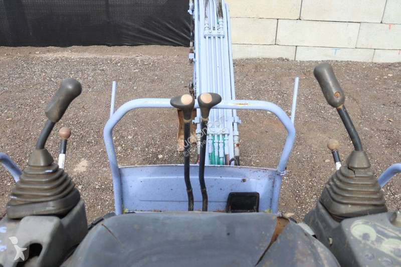 Pelle Yanmar 2A