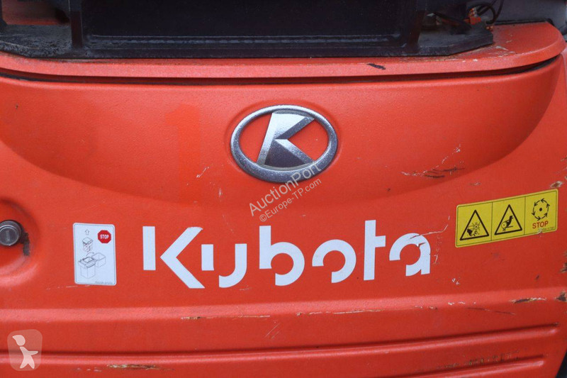 Pelle Kubota α