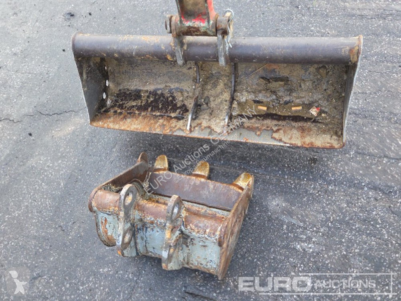 جرافة Yanmar SV08-1A(S)