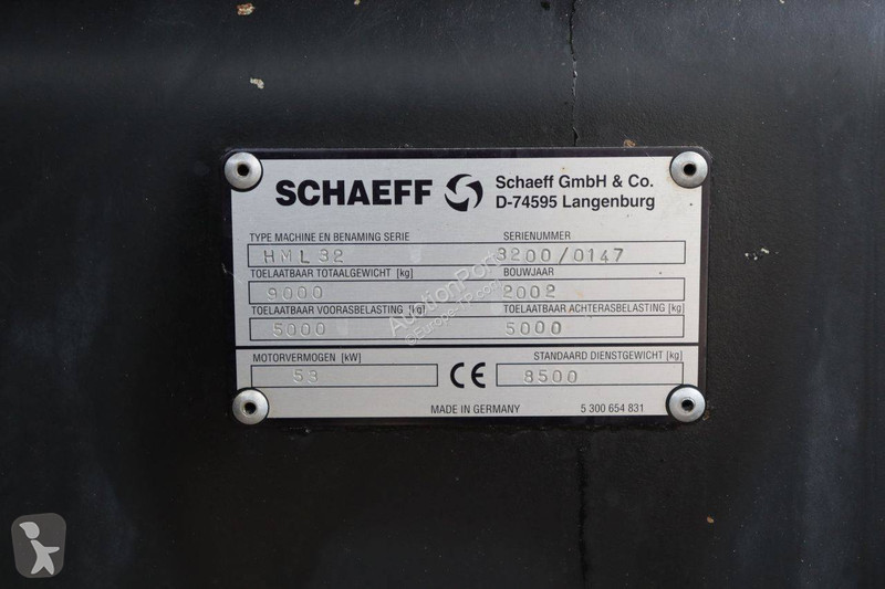 جرافة Schaeff TW85