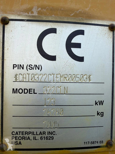 جرافة Caterpillar 322C Excavator - 26.2T -...