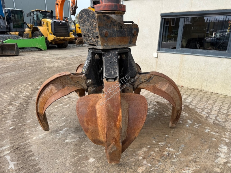 جرافة Sennebogen 825 E - 825 E - 825 E - 825 -