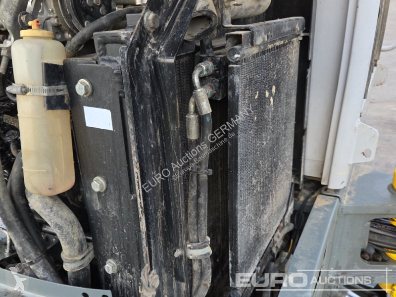جرافة Wacker Neuson EZ38