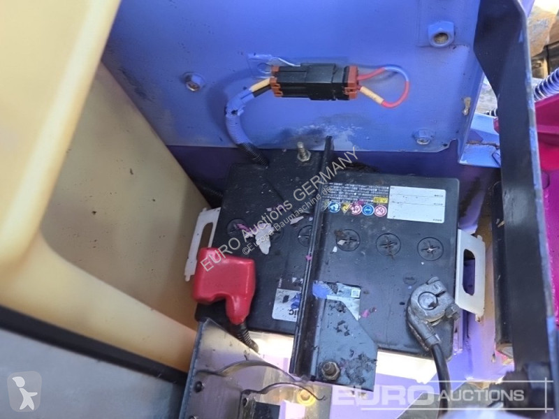 Excavator Komatsu PC28UU-2