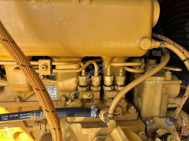 Escavadora Caterpillar