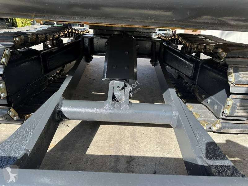 Escavadora Komatsu 7