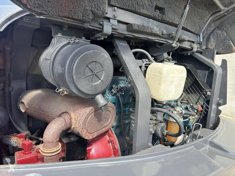 Escavadora Kubota SZ
