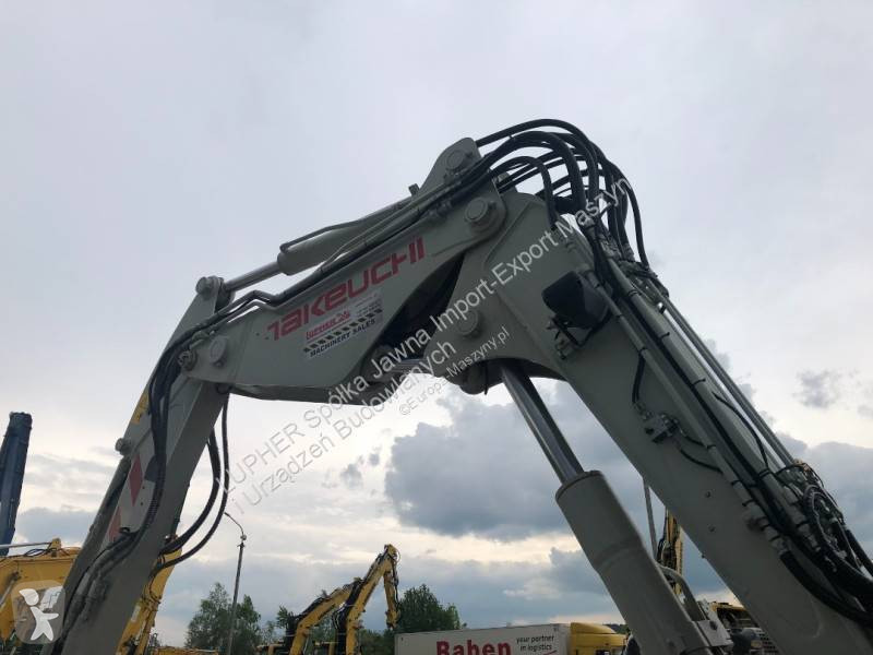 Escavadora Takeuchi TB295W