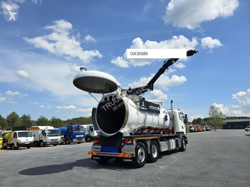 Camion Scania Larsen FlexVac 311
