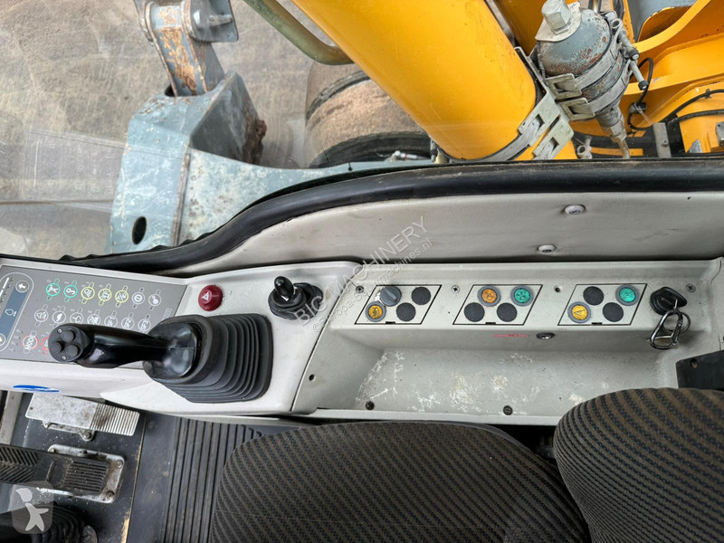 Kran Liebherr A904C - Material Handler