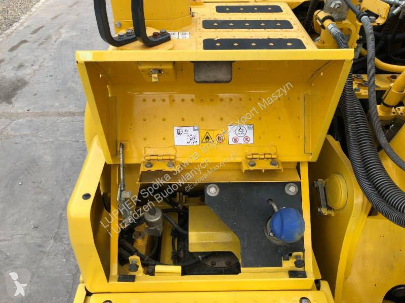 Excavator Komatsu PC210LC-11