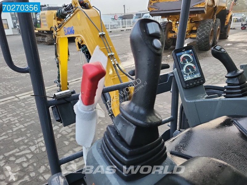 Lopatový nakládač XCMG XE27 E 2 AÑOS GARANTÍA...