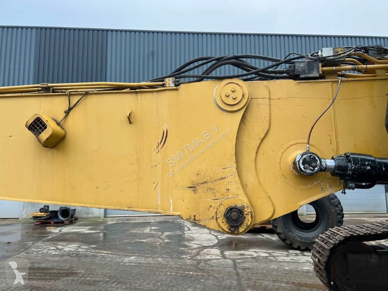 جرافة Caterpillar L UHD - 27m - OilQuick