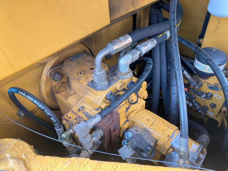 Excavadora Caterpillar NVT