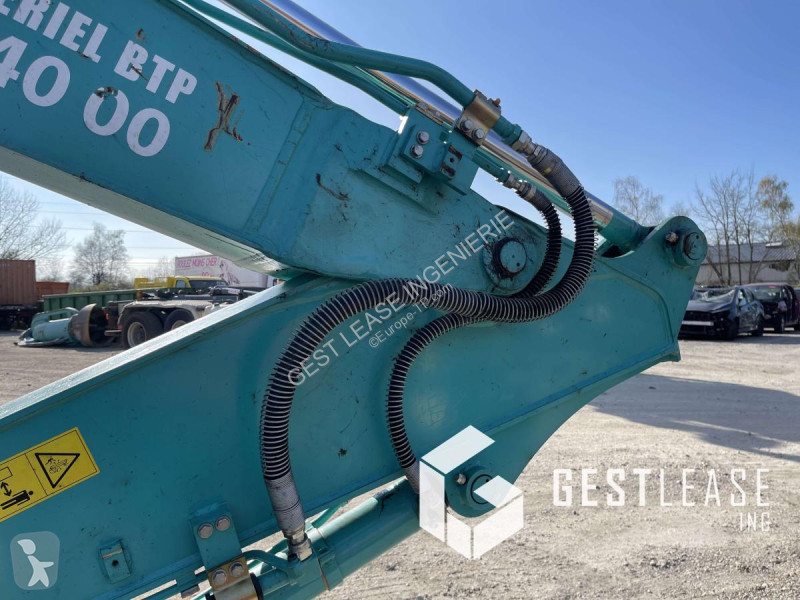 Escavadora Kobelco  SK140
