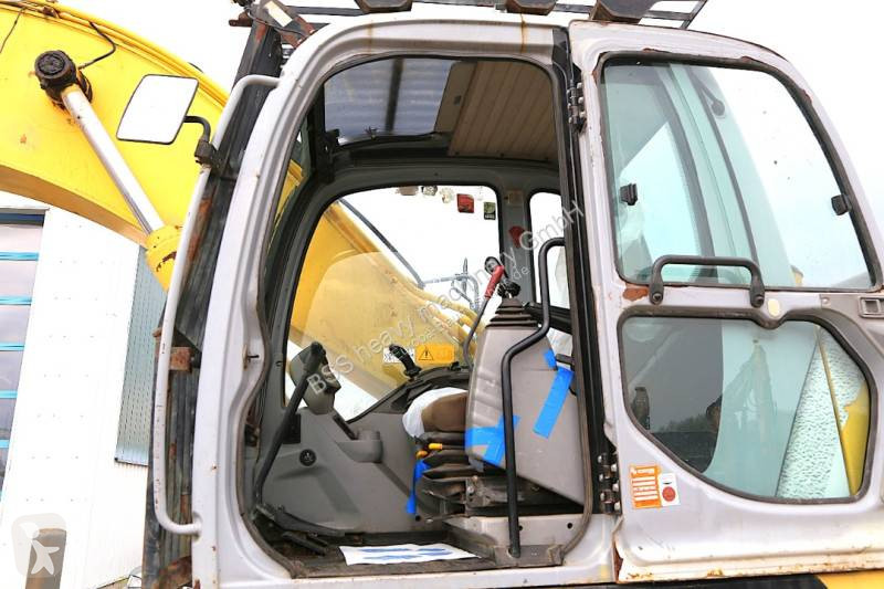 Escavadora Kobelco E305