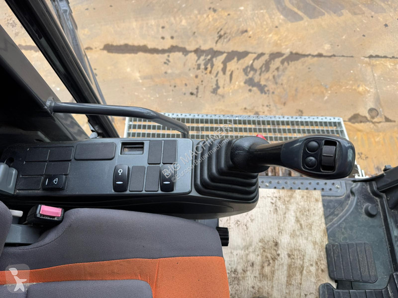 جرافة Doosan -5