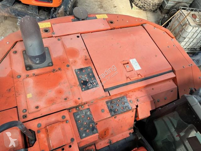 جرافة Hitachi 225USLC-5B