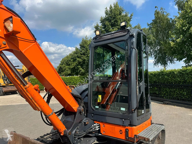 Escavadora Hitachi CLR