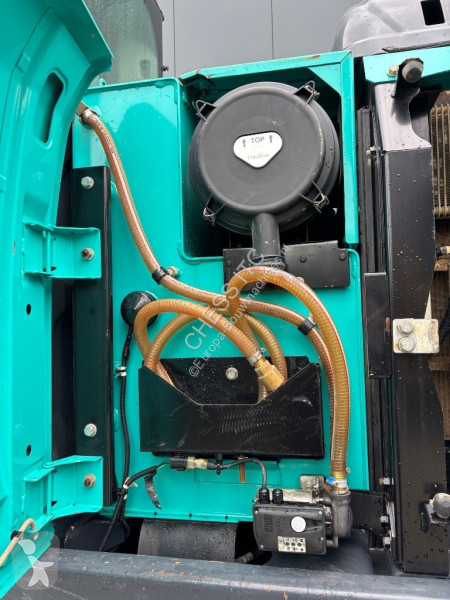 Escavadora Kobelco LC-10
