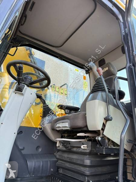 Excavator Komatsu PW148-11