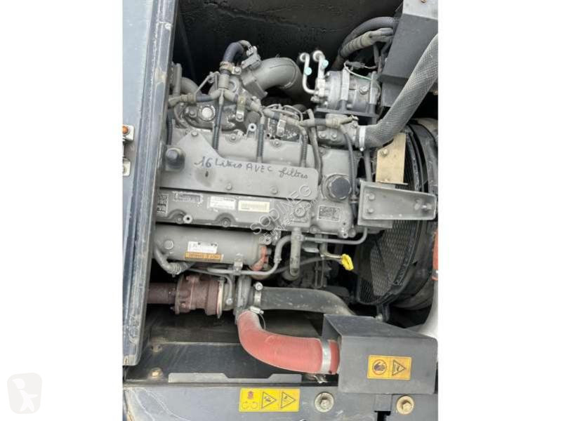 Escavadora Case