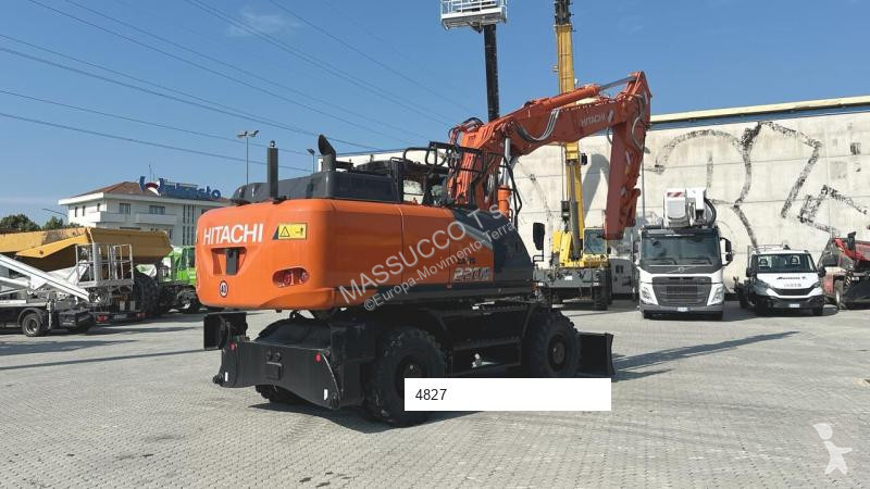 Escavatore Hitachi ZX220W-7
