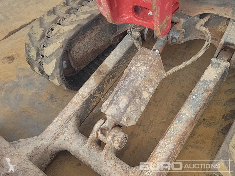 Escavadora Takeuchi 0