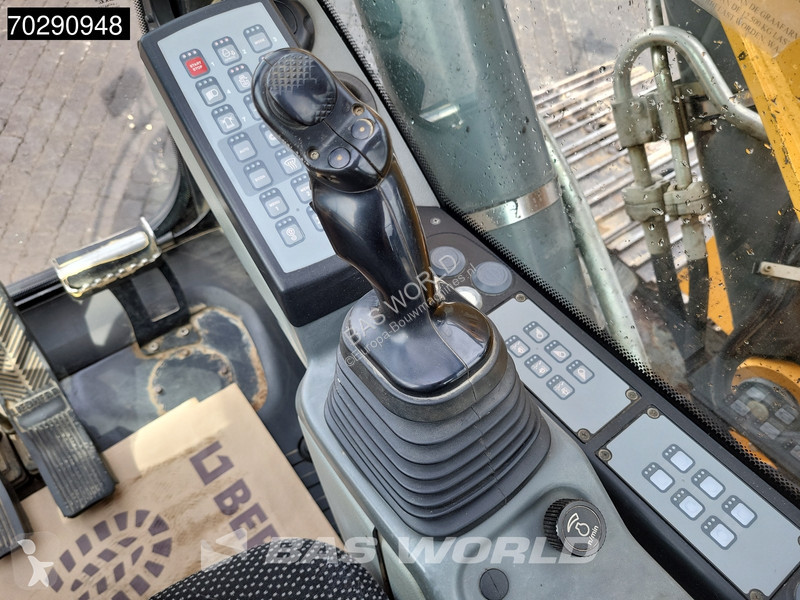 Excavadora Liebherr R922 Litronic