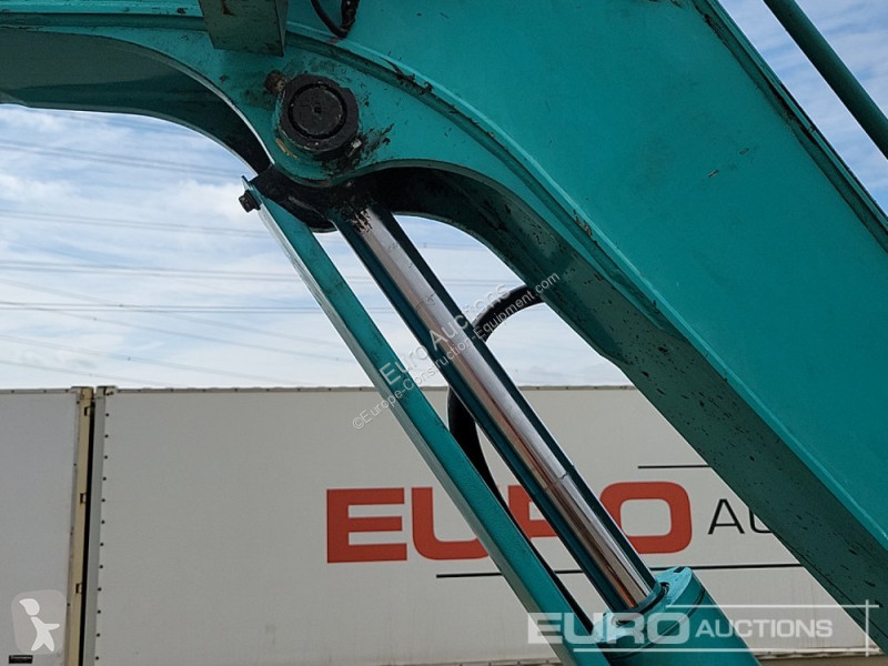 Escavadora Kobelco -8