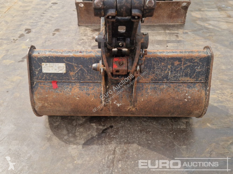 جرافة JCB 15C-1