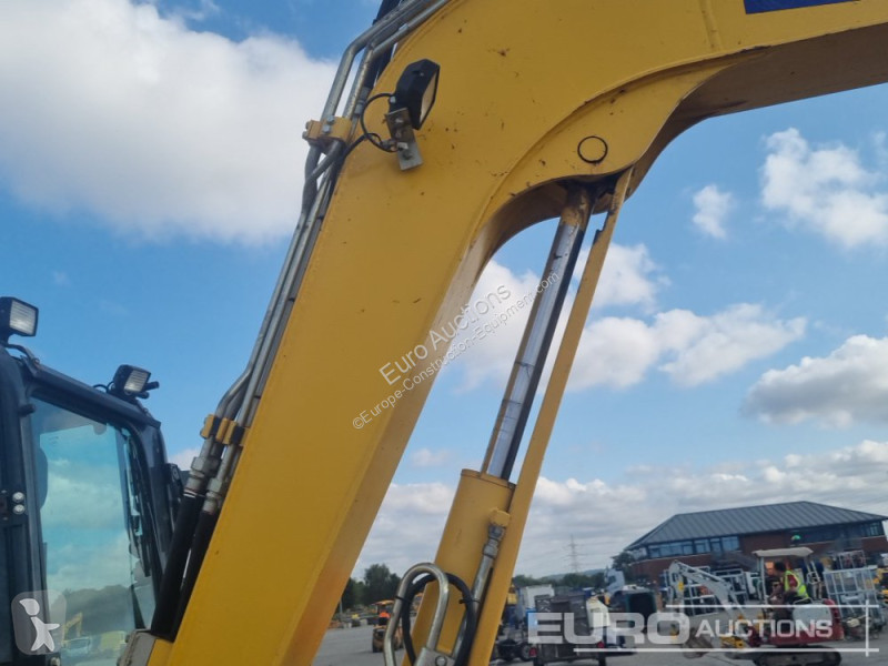 جرافة Komatsu PC80MR-5