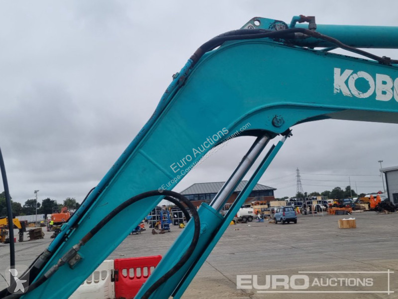 Escavadora Kobelco -C