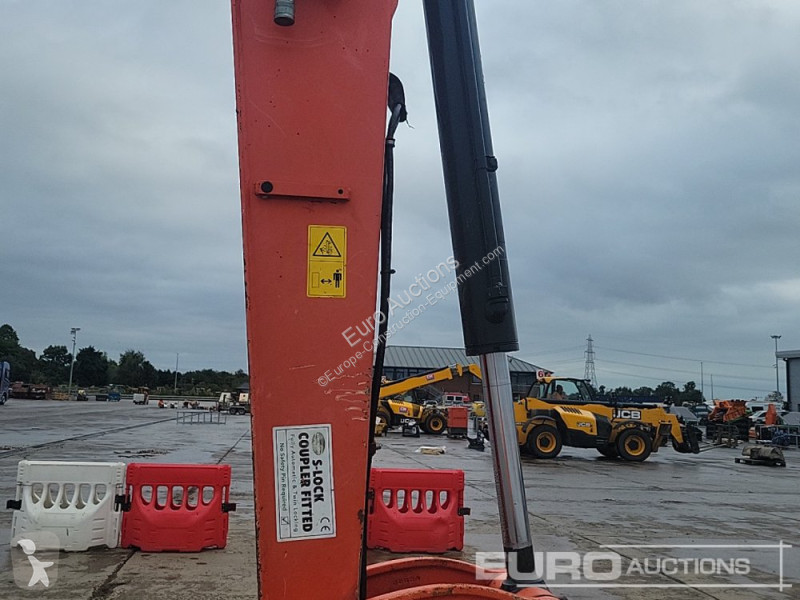 Escavadora Kubota KX080-4A