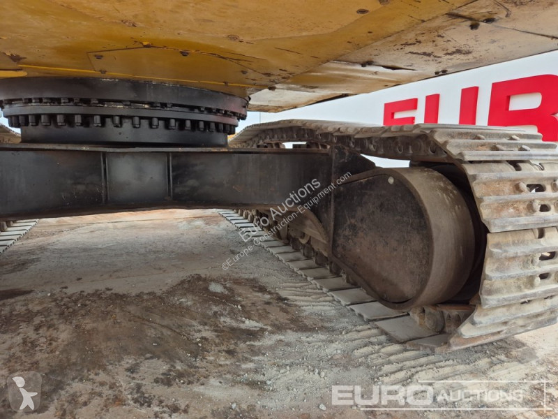 Escavatore Caterpillar 2