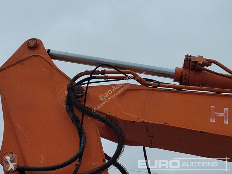 جرافة Hitachi 0-2
