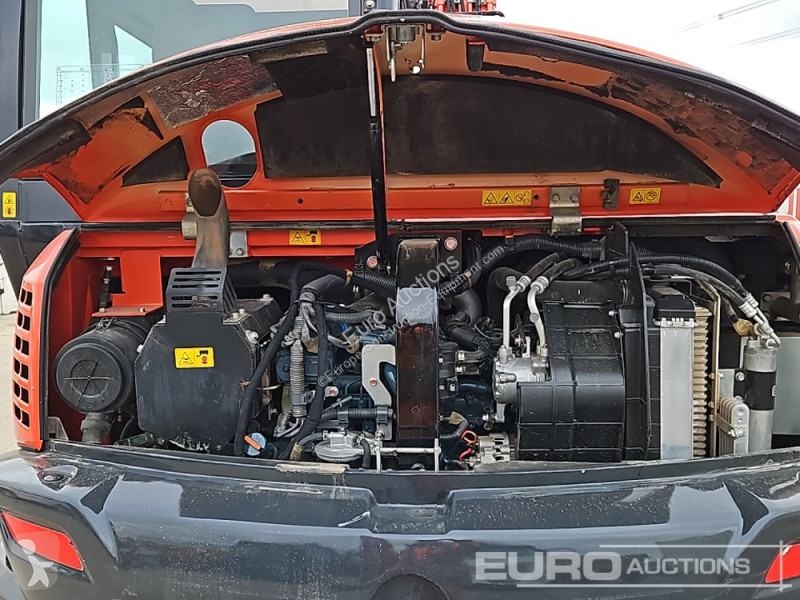 Escavadora Kubota KX080-4A2